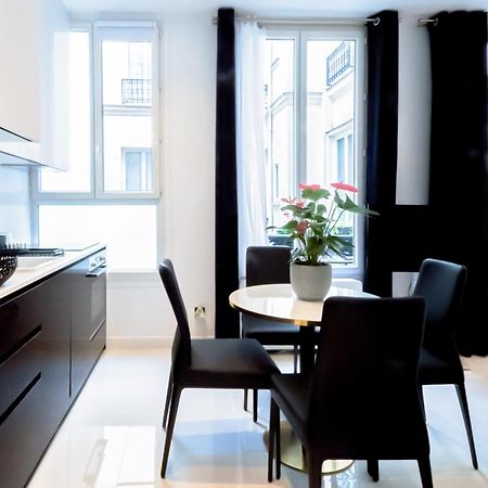 Luxury Apartment Les Champs-Elysees Paris Dış mekan fotoğraf