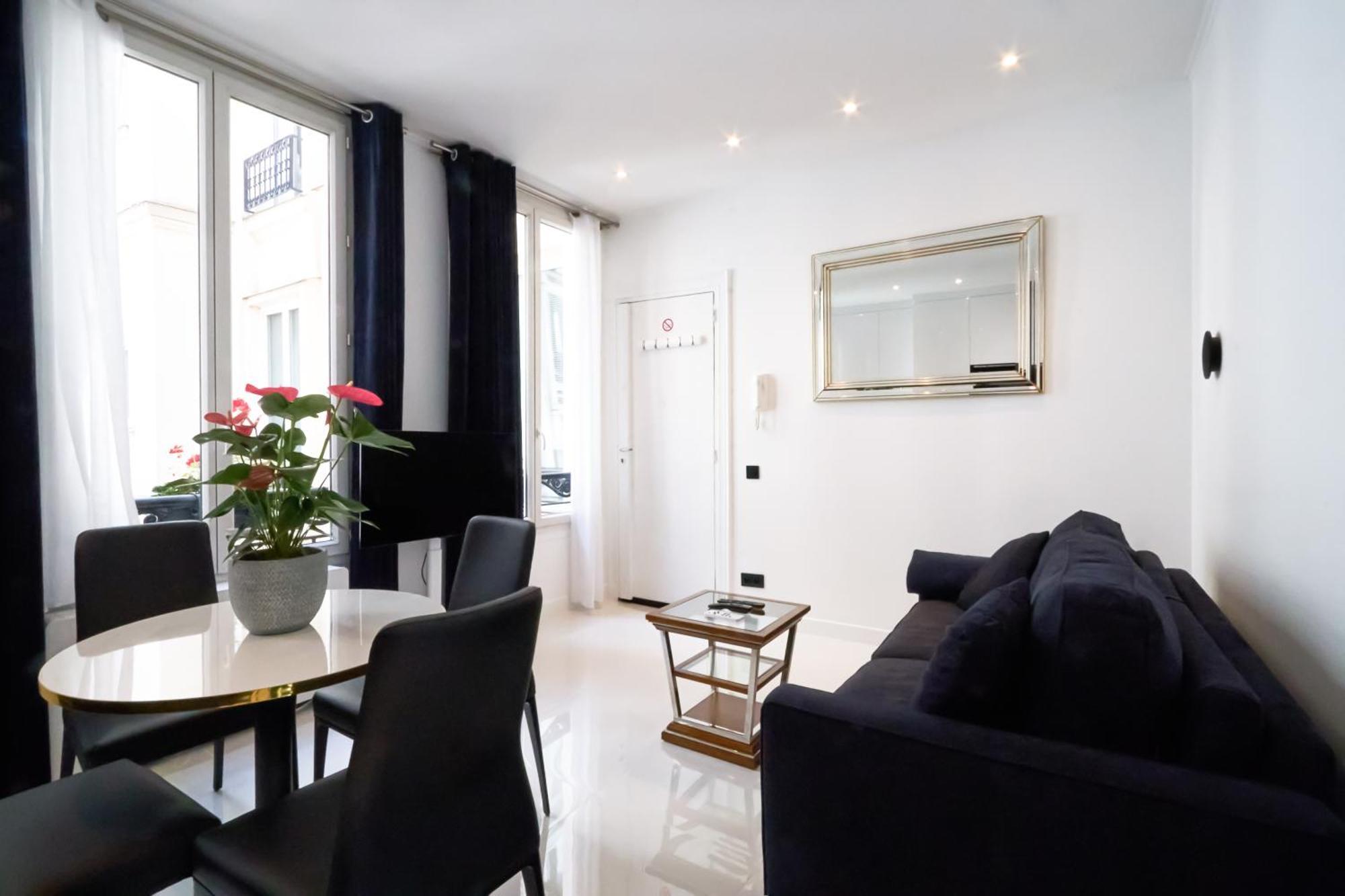 Luxury Apartment Les Champs-Elysees Paris Dış mekan fotoğraf